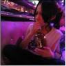 kineko casino 여교사가 맨 위에 앉아 포니테일을 뽐내며 춤추는 포즈를 취하며 미소를 짓고 있다. 11월 27일 정오.